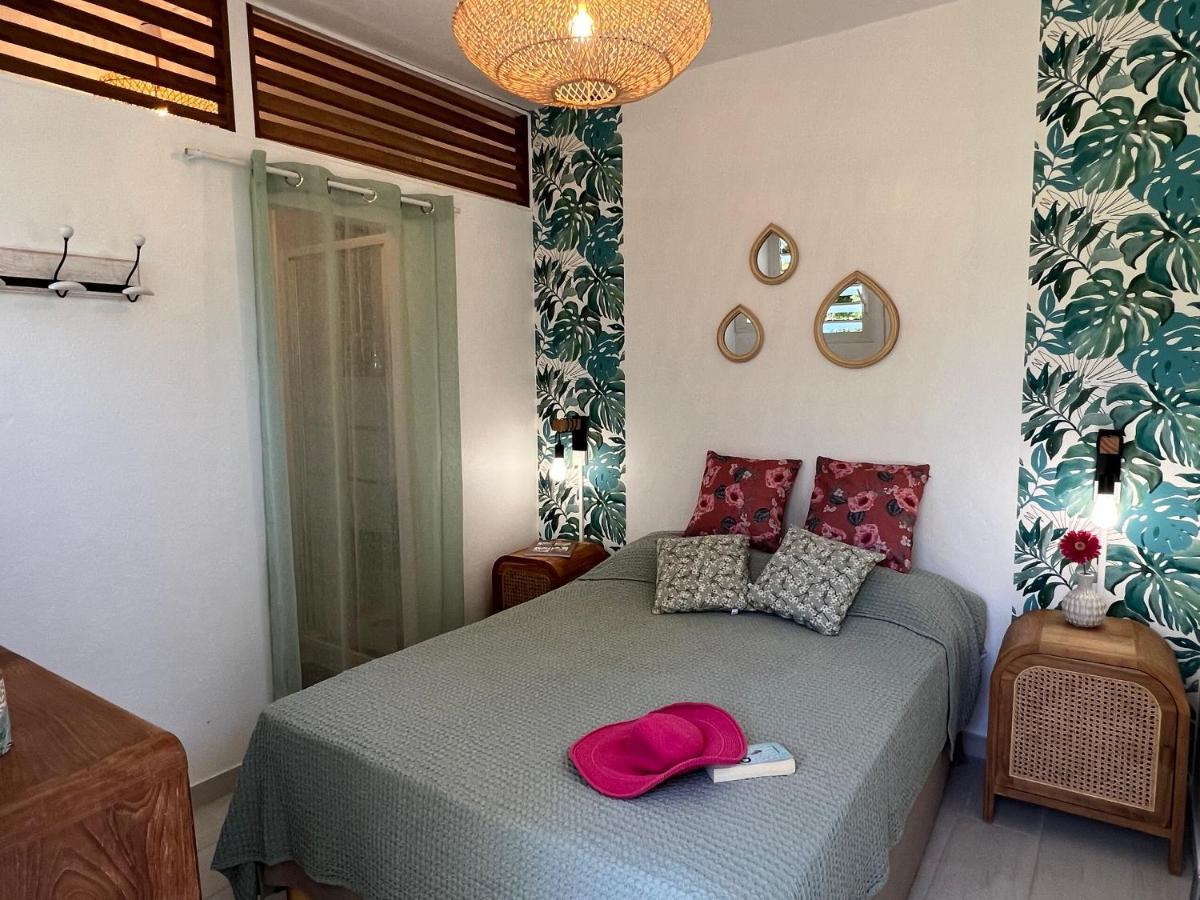 Jolie Creole- Villa Sur Le Lagon La Saline Le Bains Esterno foto